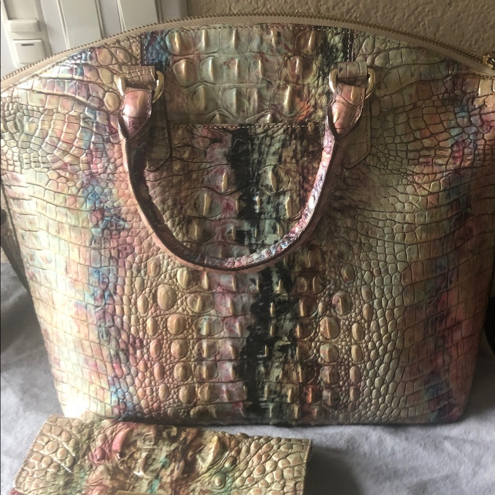 Brahmin Large Duxbury Opal Crocodile Embossed Shoulder Bag. - Picture 12 of 16